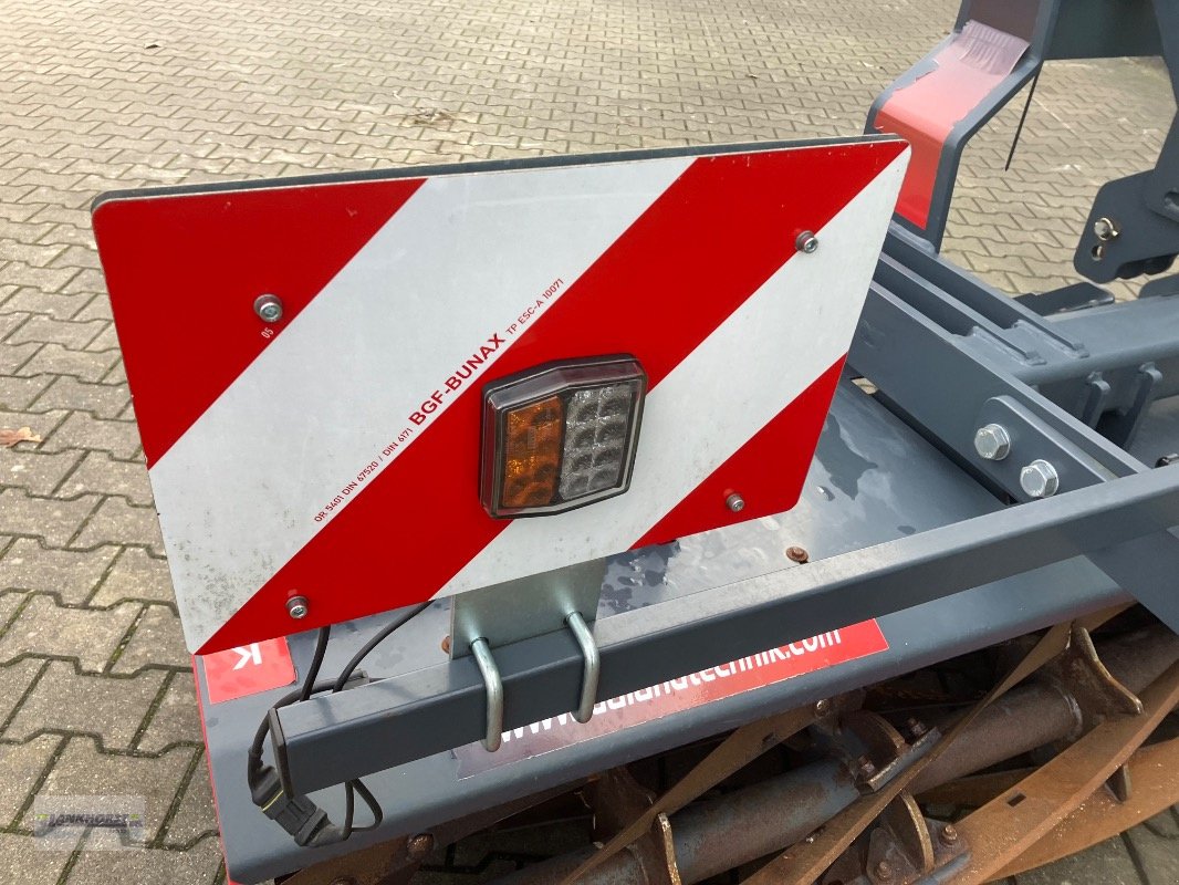 Packer & Walze des Typs Sonstige KATANA CUT 300, Gebrauchtmaschine in Aurich (Bild 11)