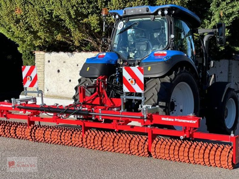 Packer & Walze des Typs Sonstige Mediana 600 Front, Neumaschine in Ziersdorf