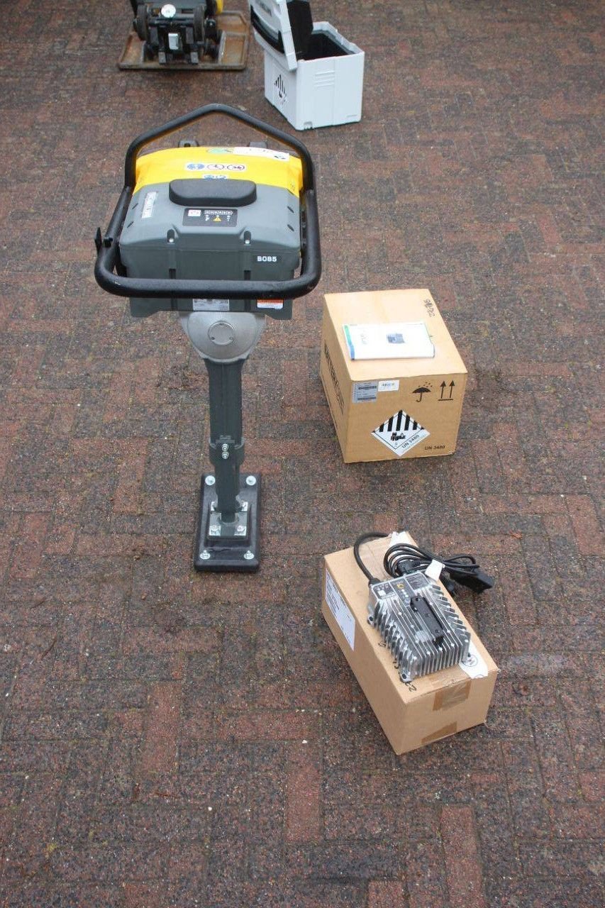 Packer & Walze Türe ait Sonstige Neuson Rammer AS 30, Neumaschine içinde Antwerpen (resim 8)