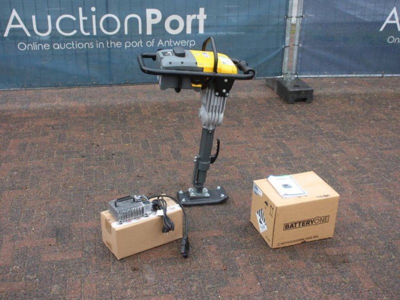 Packer & Walze Türe ait Sonstige Neuson Rammer AS 30, Neumaschine içinde Antwerpen (resim 1)