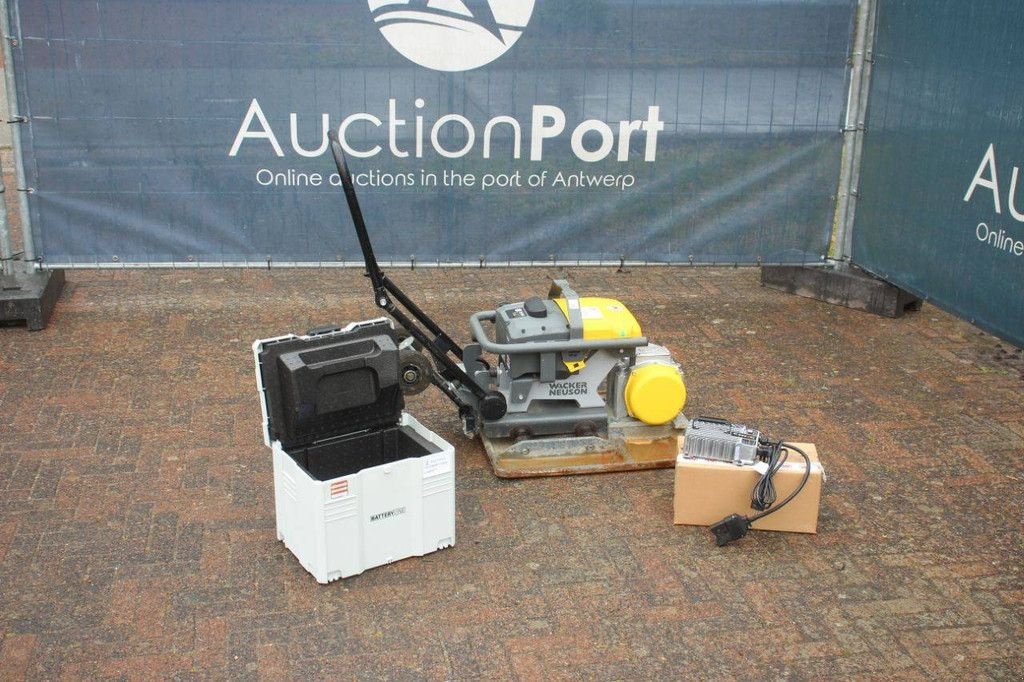 Packer & Walze du type Sonstige Neuson Vibroplate AP2560e, Gebrauchtmaschine en Antwerpen (Photo 1)