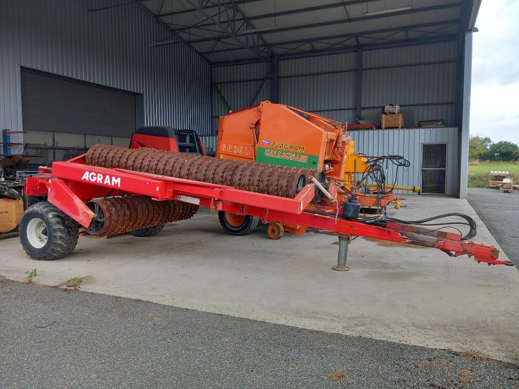 Packer & Walze от тип Sonstige RC 830, Gebrauchtmaschine в BRECE (Снимка 1)