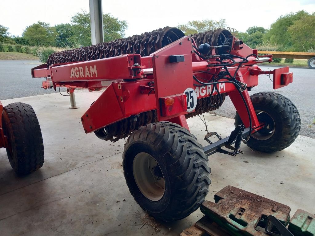 Packer & Walze от тип Sonstige RC 830, Gebrauchtmaschine в BRECE (Снимка 4)