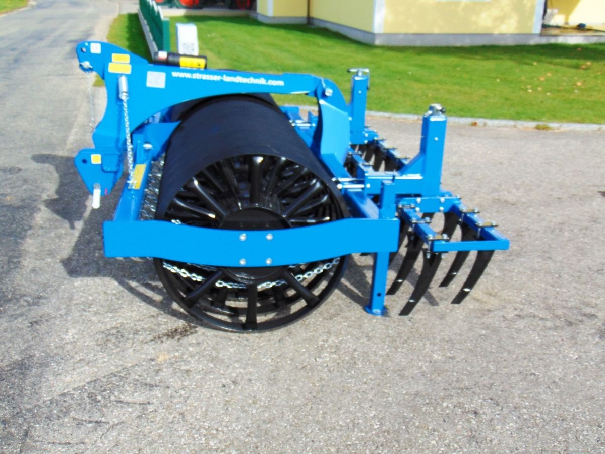 Packer & Walze of the type Sonstige V-Ring 300.90 Frontpacker, MJ24, Neumaschine in Neukirchen am Walde  (Picture 3)