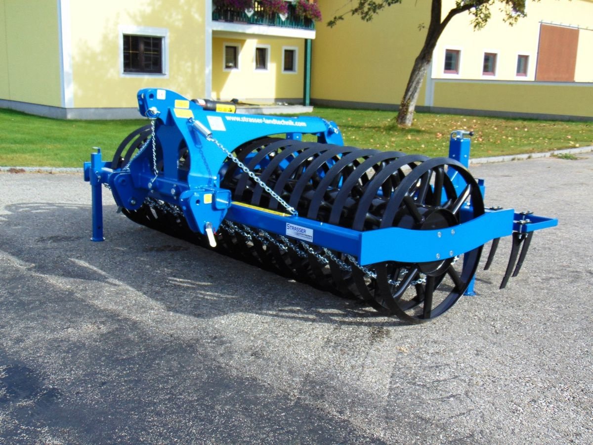 Packer & Walze of the type Sonstige V-Ring 300.90 Frontpacker, MJ24, Neumaschine in Neukirchen am Walde  (Picture 4)