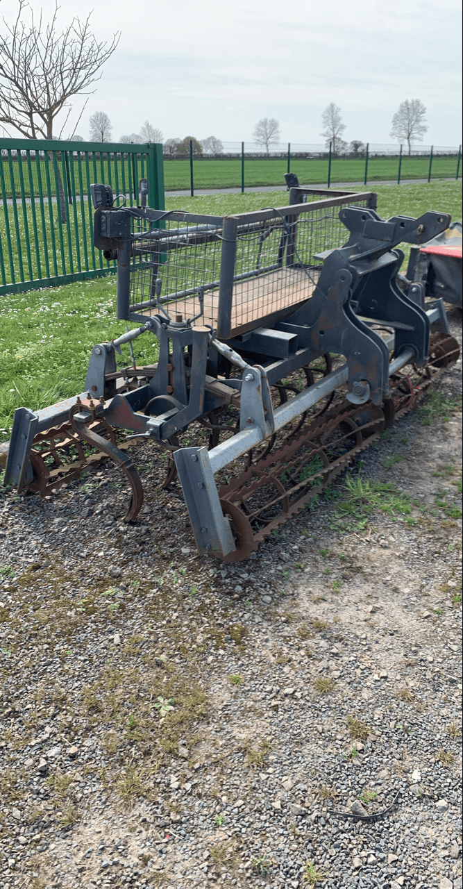 Packer & Walze van het type Sonstige VIBROCULTEUR, Gebrauchtmaschine in CINTHEAUX (Foto 3)