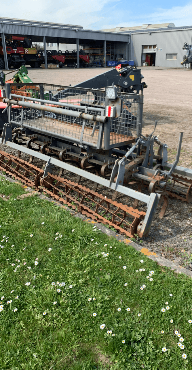 Packer & Walze van het type Sonstige VIBROCULTEUR, Gebrauchtmaschine in CINTHEAUX (Foto 2)