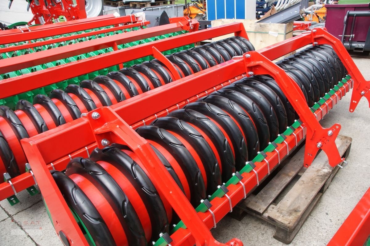 Packer & Walze of the type Sonstige Walzen-Nachläufer-Grubber-Scheibenegge, Neumaschine in Eberschwang (Picture 3)