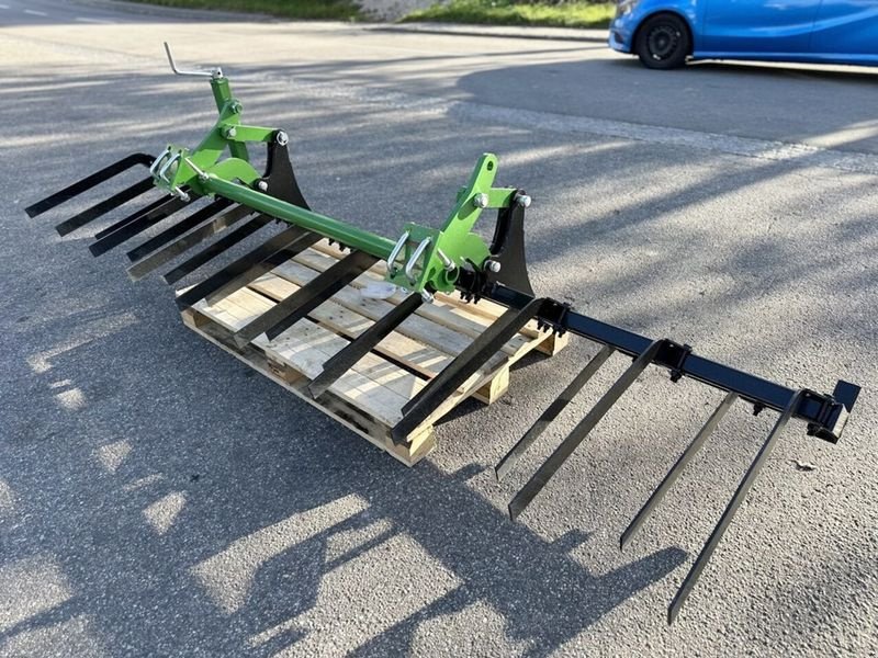 Packer & Walze Türe ait Tigges Messerzinkenfeld mit 19 Zinken 2-reihig, Neumaschine içinde St. Marienkirchen (resim 3)