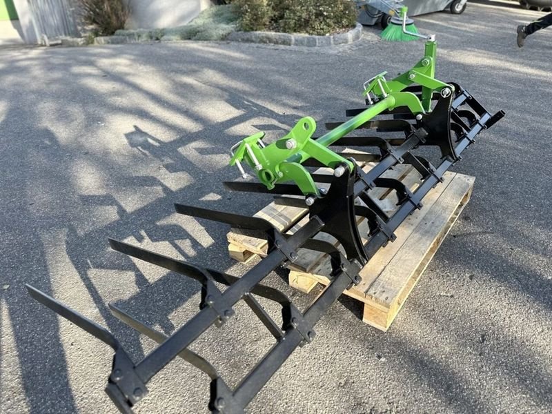 Packer & Walze Türe ait Tigges Messerzinkenfeld mit 19 Zinken 2-reihig, Neumaschine içinde St. Marienkirchen (resim 2)