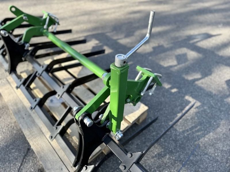 Packer & Walze Türe ait Tigges Messerzinkenfeld mit 19 Zinken 2-reihig, Neumaschine içinde St. Marienkirchen (resim 5)