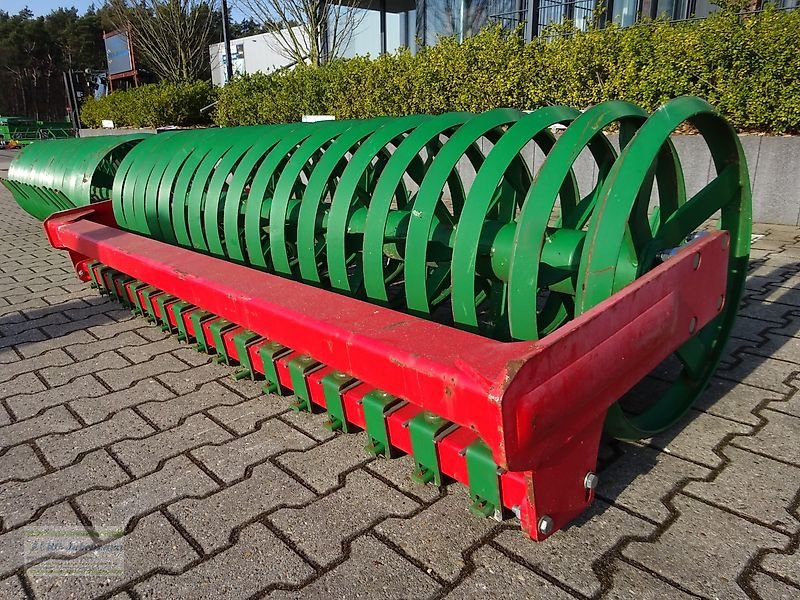 Packer & Walze des Typs Unia Dachringwalze, 4500 mm breit, NEU, überjährig, Neumaschine in Itterbeck (Bild 7)