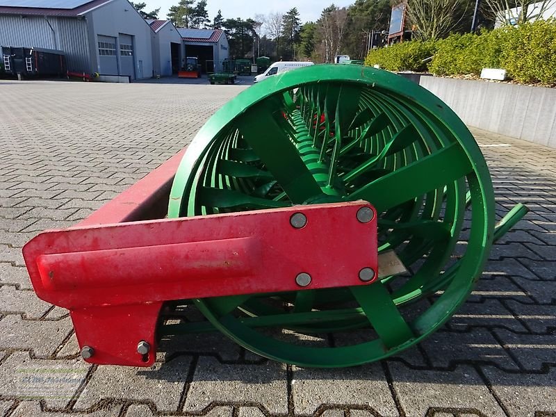 Packer & Walze des Typs Unia Dachringwalze, 4500 mm breit, NEU, überjährig, Neumaschine in Itterbeck (Bild 8)