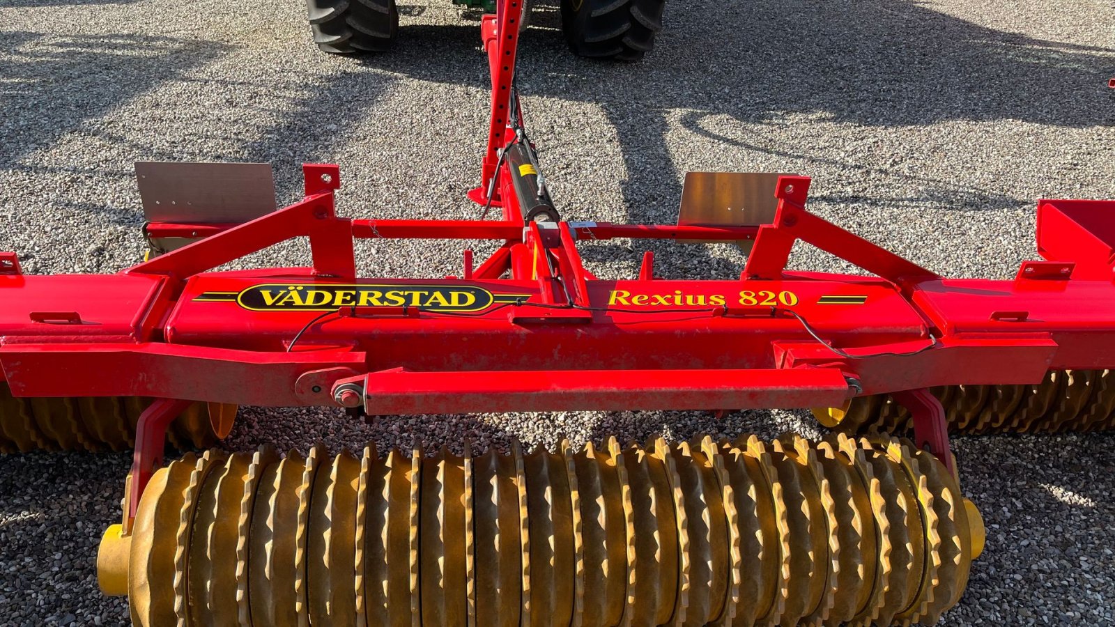 Packer & Walze of the type Väderstad REXIUS 820  RS, Gebrauchtmaschine in Borre (Picture 5)