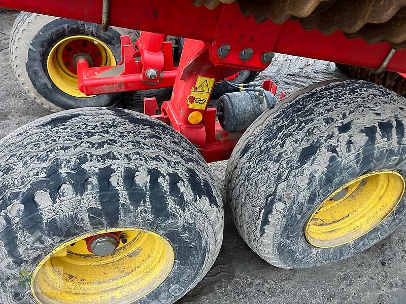 Packer & Walze του τύπου Väderstad Rexius RS 820, Gebrauchtmaschine σε Salsitz (Φωτογραφία 10)