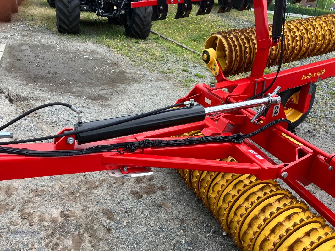 Packer & Walze des Typs Väderstad ROLLEX-620, Neumaschine in Aurich (Bild 18)