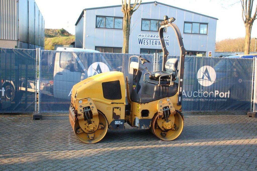 Packer & Walze του τύπου Volvo DD25, Gebrauchtmaschine σε Antwerpen (Φωτογραφία 1)