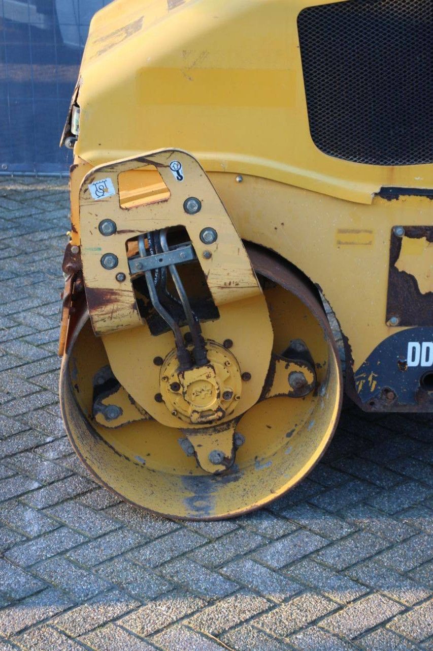 Packer & Walze του τύπου Volvo DD25, Gebrauchtmaschine σε Antwerpen (Φωτογραφία 11)