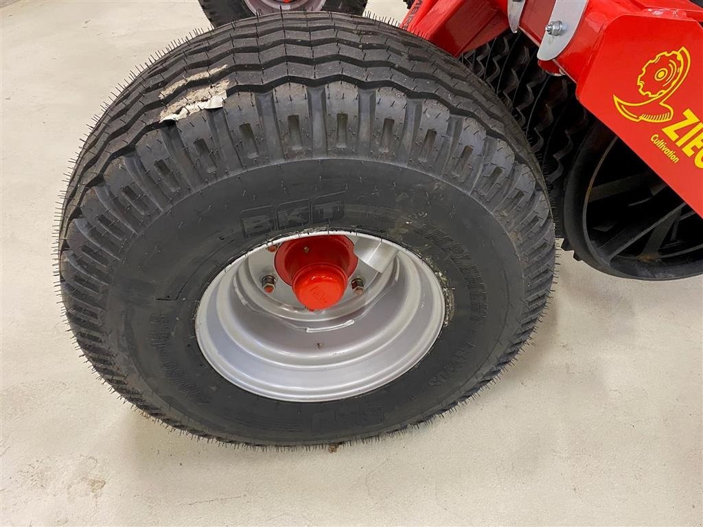 Packer & Walze типа Ziegler 8,2m 8001 cambridgetromle med hydr. Crossboard, Gebrauchtmaschine в Ringe (Фотография 6)