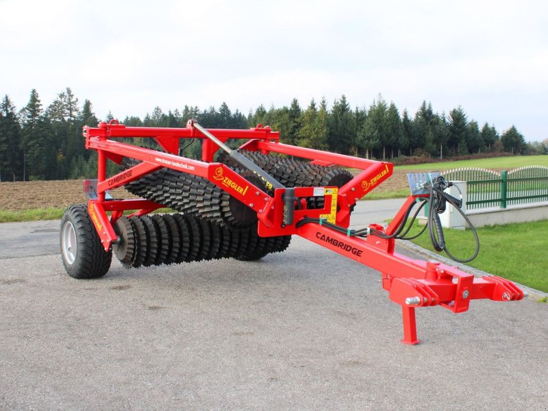 Packer & Walze des Typs Ziegler Cambridgewalze Prismatic 6200.55, Neumaschine in Neukirchen am Walde  (Bild 1)