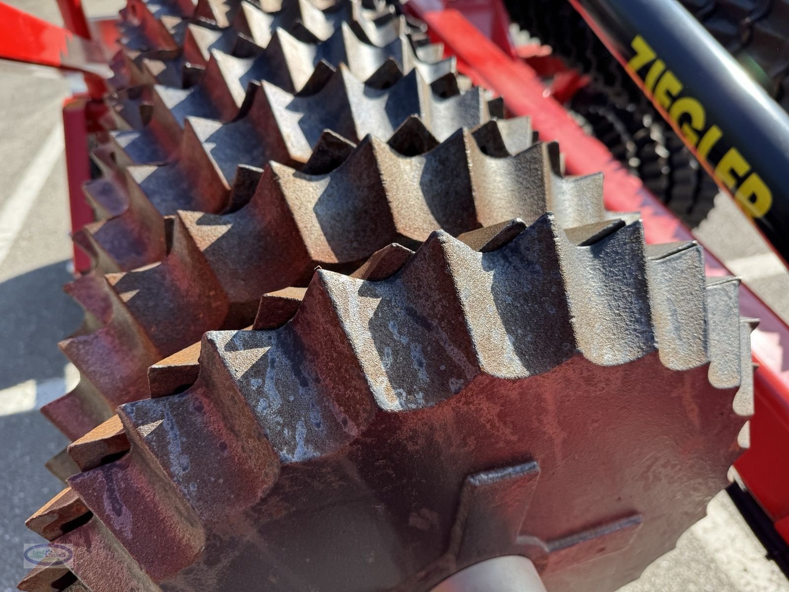 Packer & Walze of the type Ziegler Field Roller 6201, Neumaschine in Münzkirchen (Picture 12)