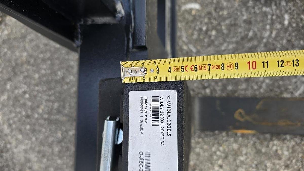 Palettengabel des Typs Big Dutchman Palettengabel Volvo BM Aufnahme 2000 mm, Neumaschine in Göpfritz an der Wild (Bild 7)