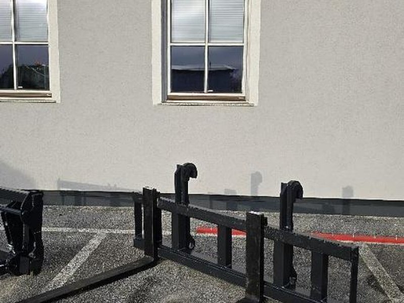 Palettengabel des Typs Big Dutchman Palettengabel Volvo BM Aufnahme 2000 mm, Neumaschine in Göpfritz an der Wild (Bild 1)