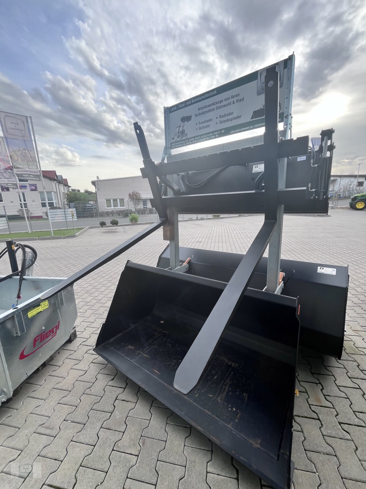 Palettengabel des Typs Quicke M140, Neumaschine in Gross-Bieberau (Bild 1)