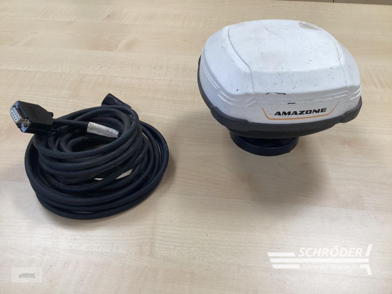 Parallelfahr-System van het type Amazone GPS EMPFÄNGER VON HEMISPHERE MIT ATLAS, Gebrauchtmaschine in Langförden (Foto 1)