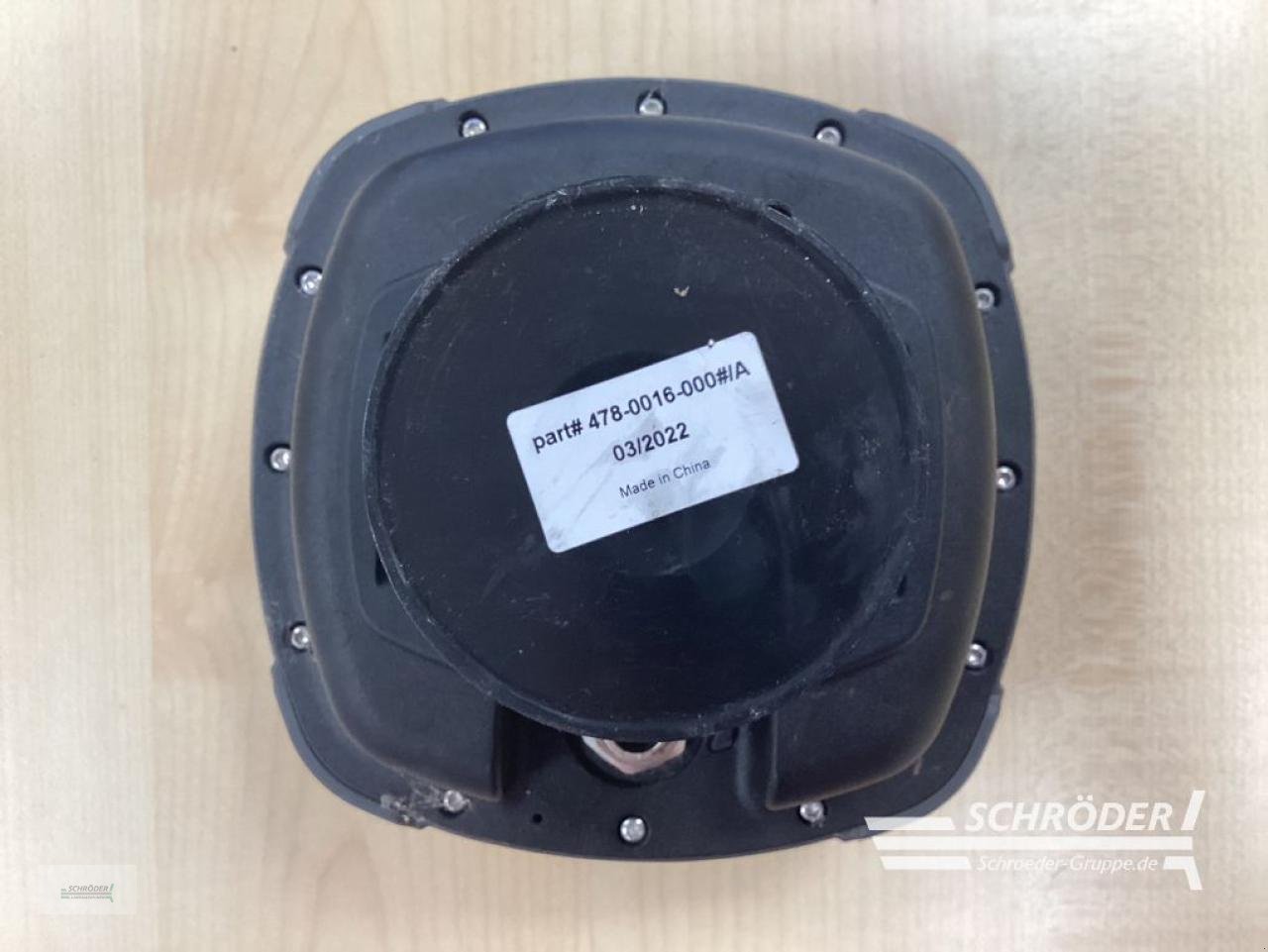 Parallelfahr-System van het type Amazone GPS EMPFÄNGER VON HEMISPHERE MIT ATLAS, Gebrauchtmaschine in Langförden (Foto 3)