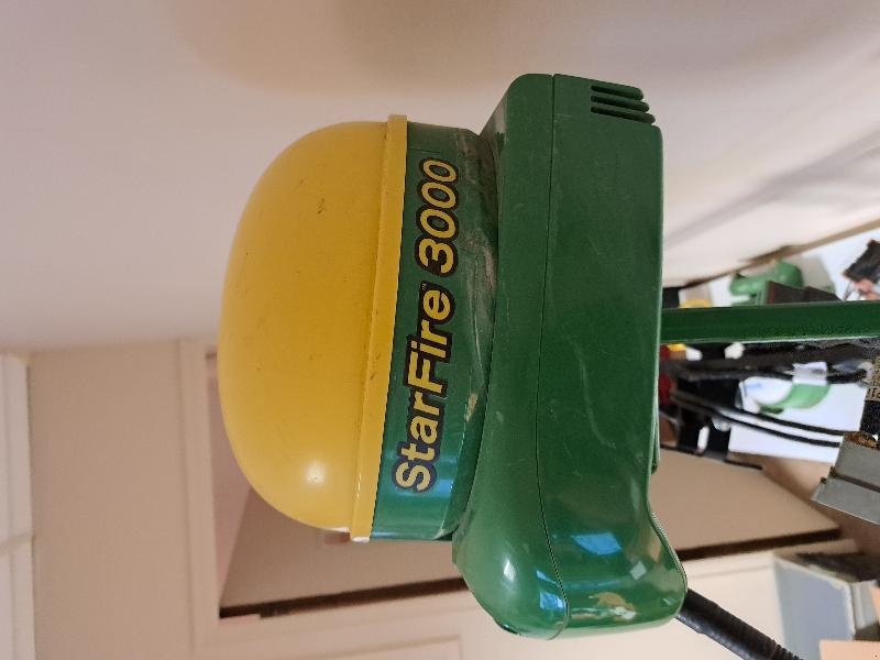 Parallelfahr-System типа John Deere ANTENNE, Gebrauchtmaschine в STENAY (Фотография 1)