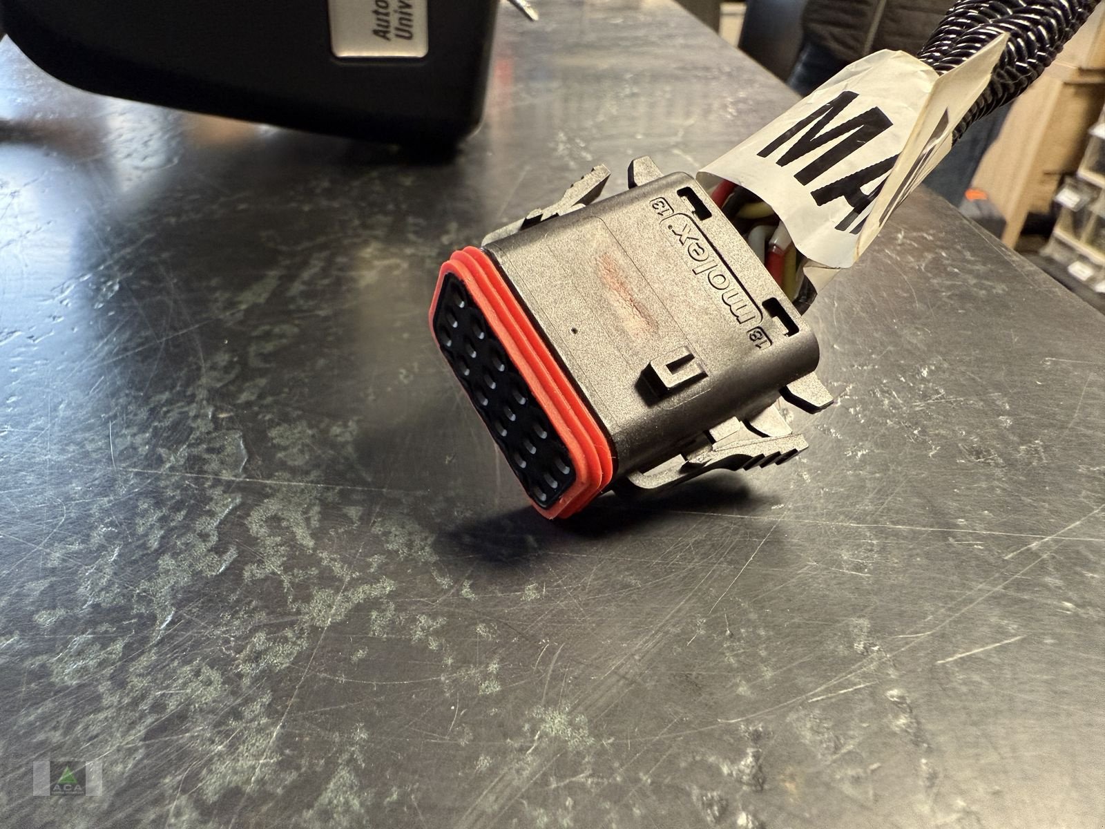 Parallelfahr-System типа John Deere Autotrac Universal 300, Neumaschine в Markt Hartmannsdorf (Фотография 5)