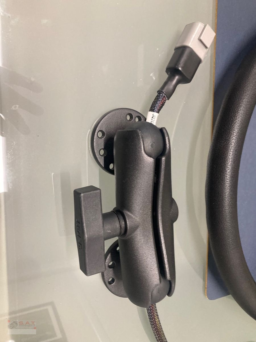 Parallelfahr-System of the type Sonstige AKTION-SunNav Lenksystem RTK Komplett-S.A.T., Neumaschine in Eberschwang (Picture 27)