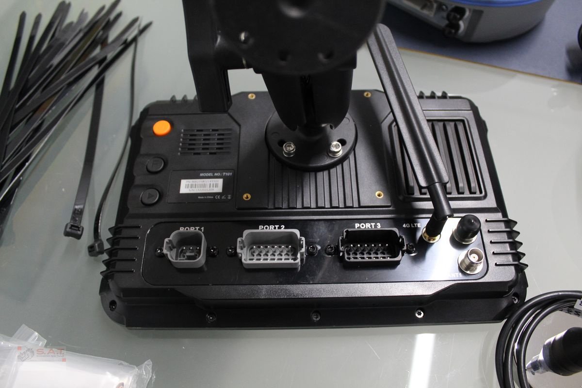 Parallelfahr-System of the type Sonstige AKTION-SunNav Lenksystem RTK Komplett-S.A.T., Neumaschine in Eberschwang (Picture 16)