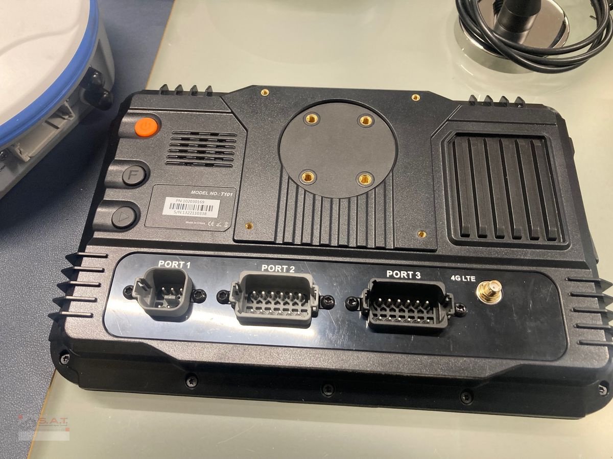 Parallelfahr-System of the type Sonstige AKTION-SunNav Lenksystem RTK Komplett-S.A.T., Neumaschine in Eberschwang (Picture 20)