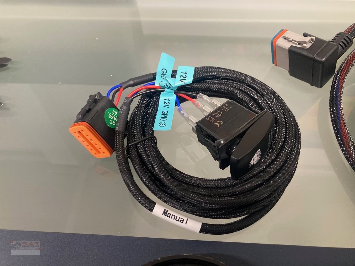 Parallelfahr-System of the type Sonstige AKTION-SunNav Lenksystem RTK Komplett-S.A.T., Neumaschine in Eberschwang (Picture 31)