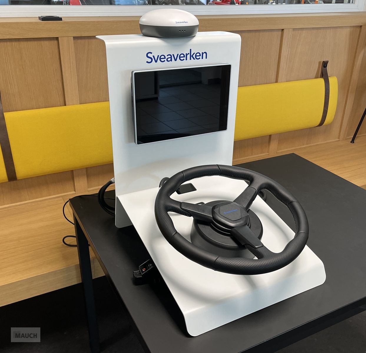 Parallelfahr-System of the type Sonstige Lenksystem / Spurführungssystem F200 od. F200Max, Neumaschine in Burgkirchen (Picture 1)