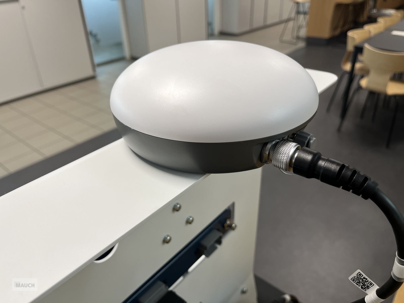 Parallelfahr-System of the type Sonstige Lenksystem / Spurführungssystem F200 od. F200Max, Neumaschine in Burgkirchen (Picture 6)