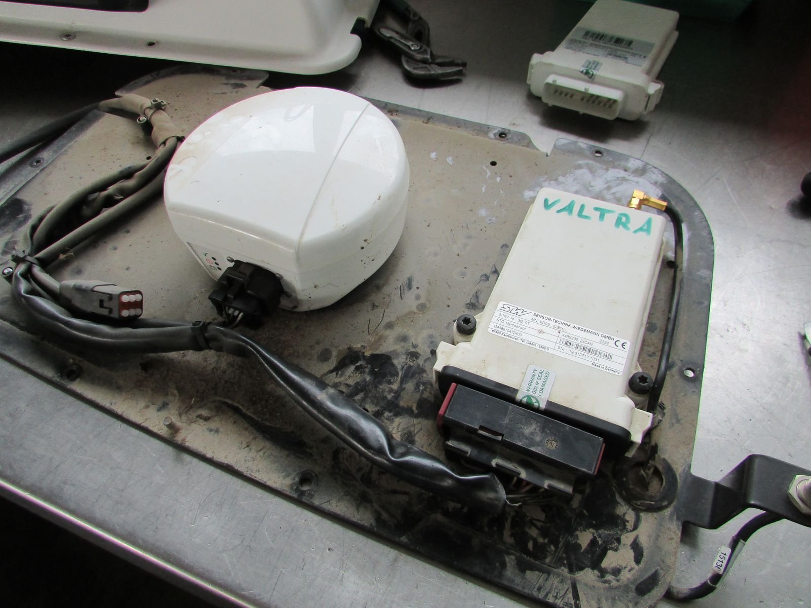 Parallelfahr-System tipa Sonstige Valtra RTK Lenksystem, Gebrauchtmaschine u Saxen (Slika 2)