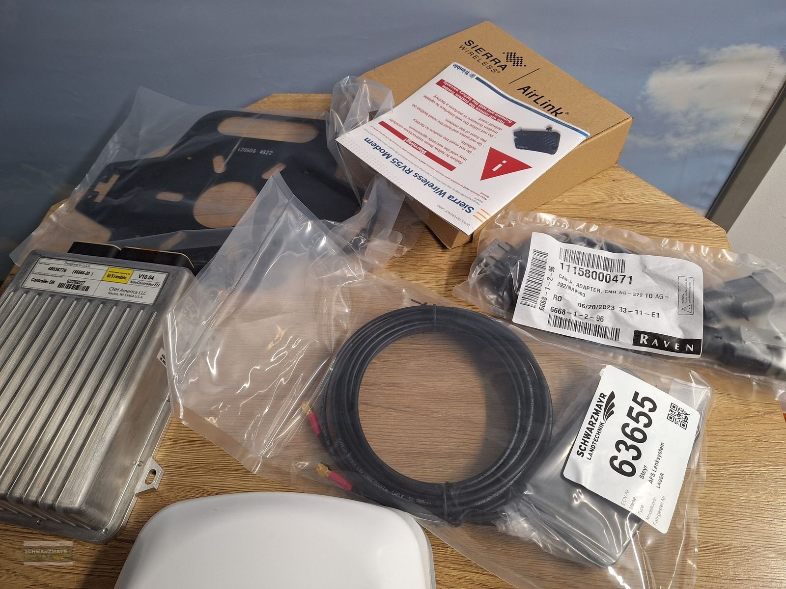 Parallelfahr-System типа Steyr AccuGuide Lenksystem AG392 + NAVIII, Neumaschine в Aurolzmünster (Фотография 7)