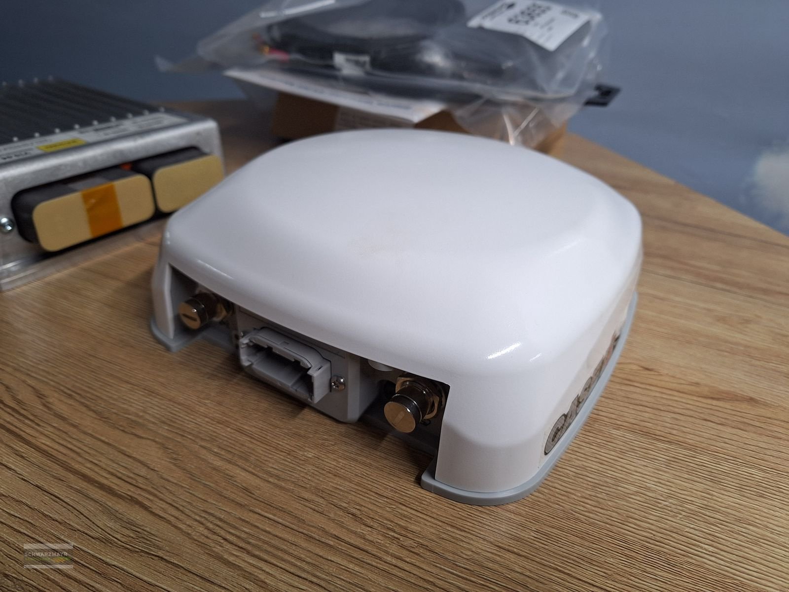 Parallelfahr-System типа Steyr AccuGuide Lenksystem AG392 + NAVIII, Neumaschine в Aurolzmünster (Фотография 10)