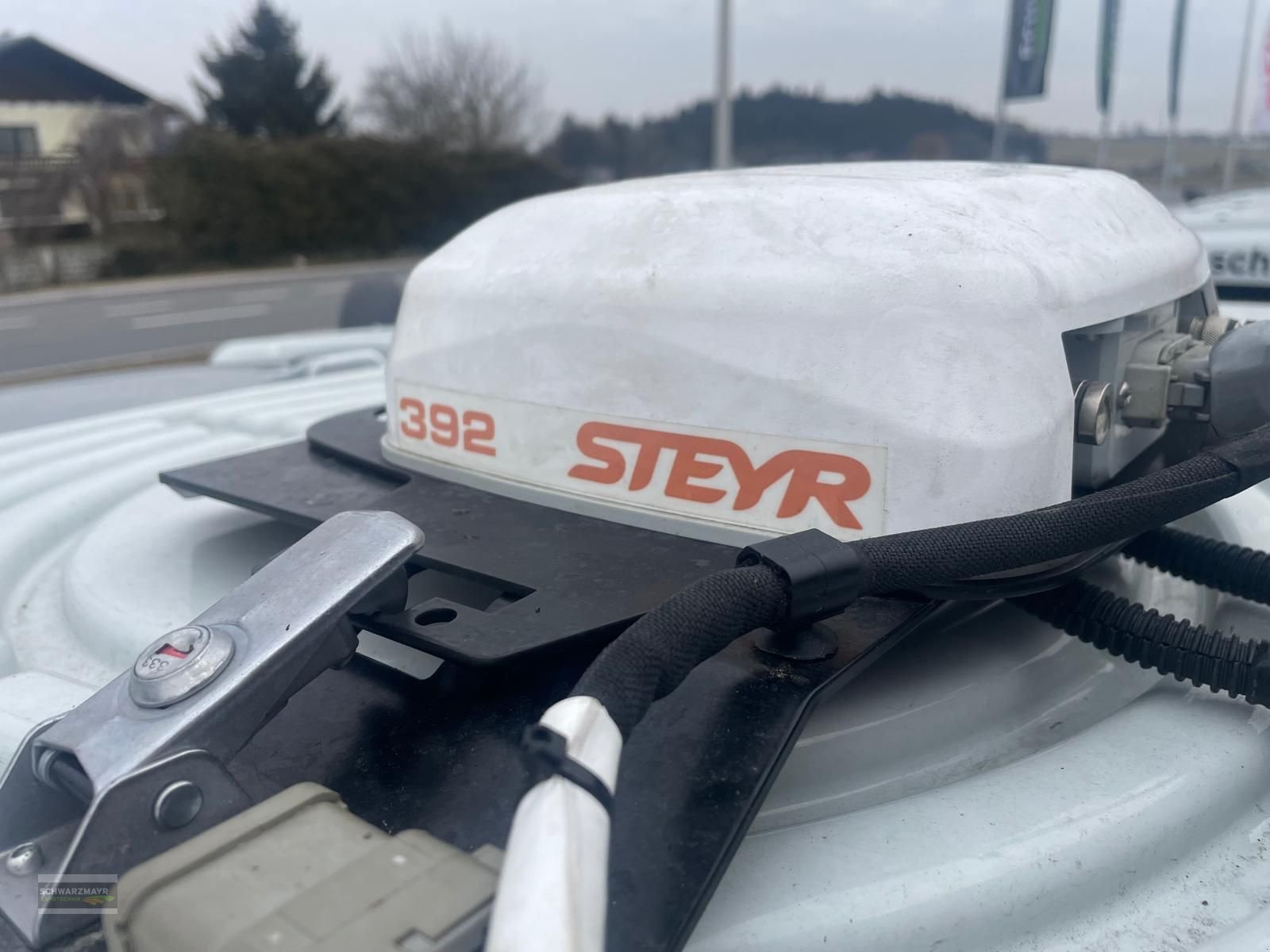 Parallelfahr-System типа Steyr AccuGuide Lenksystem AG392 + NAVIII, Neumaschine в Aurolzmünster (Фотография 11)