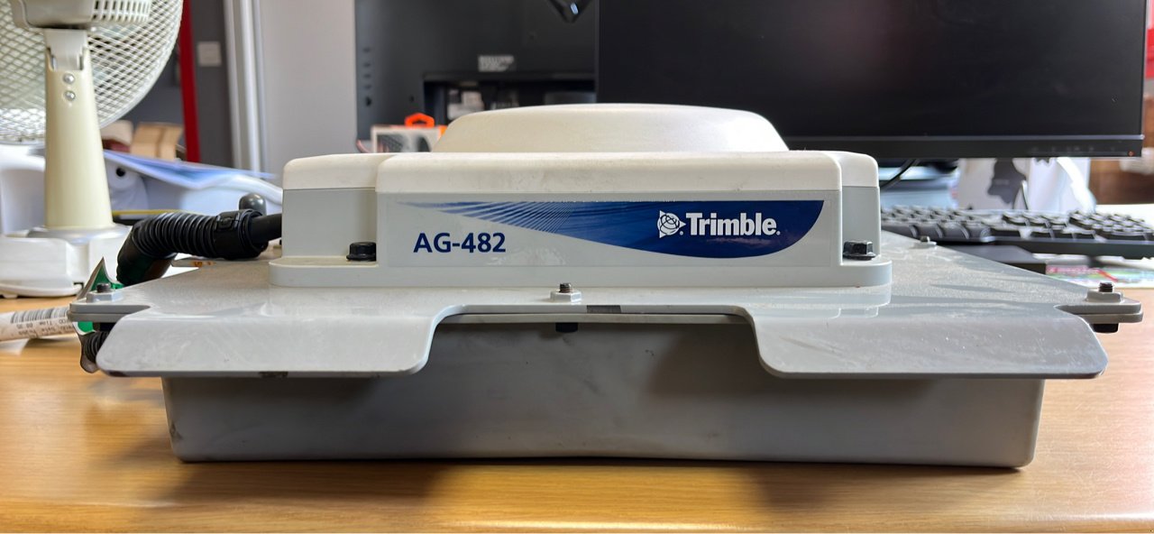 Parallelfahr-System van het type Trimble AG-482, Gebrauchtmaschine in PASSAIS LA CONCEPTION (Foto 1)