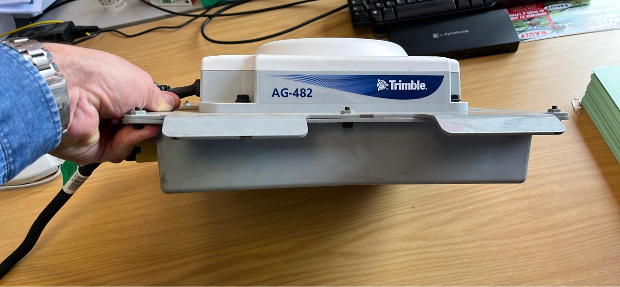 Parallelfahr-System van het type Trimble AG-482, Gebrauchtmaschine in PASSAIS LA CONCEPTION (Foto 4)