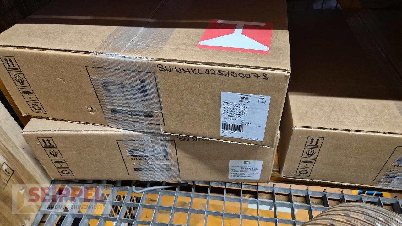 Parallelfahr-System du type Trimble CNH NAV CONTROLLER 48036776, Neumaschine en Groß-Umstadt (Photo 4)