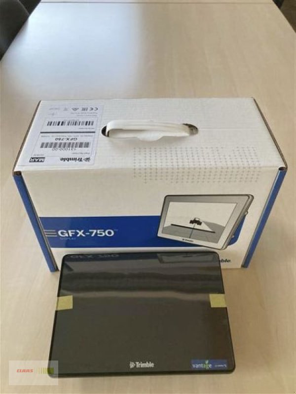 Parallelfahr-System des Typs Trimble GFX 750, Neumaschine in Mengkofen (Bild 1)