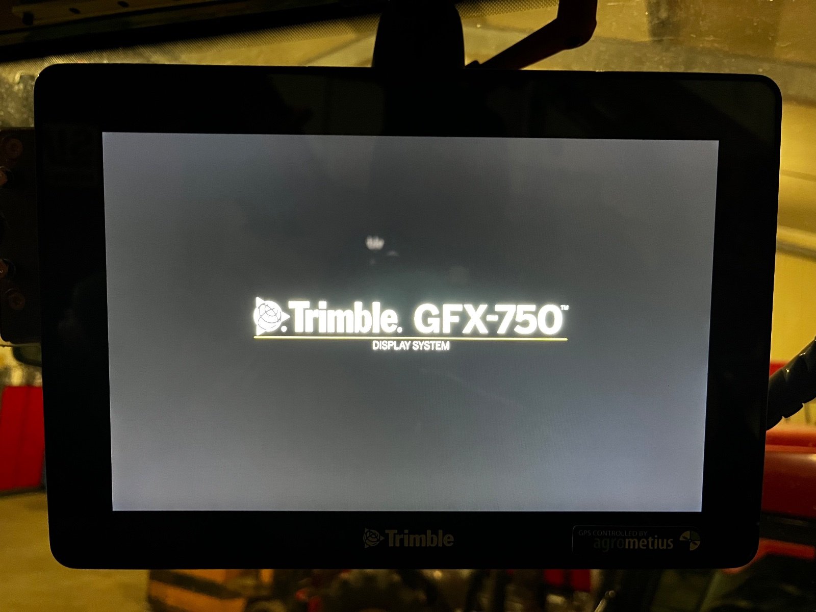 Parallelfahr-System Türe ait Trimble GFX-750, Gebrauchtmaschine içinde Hallbergmoos (resim 1)