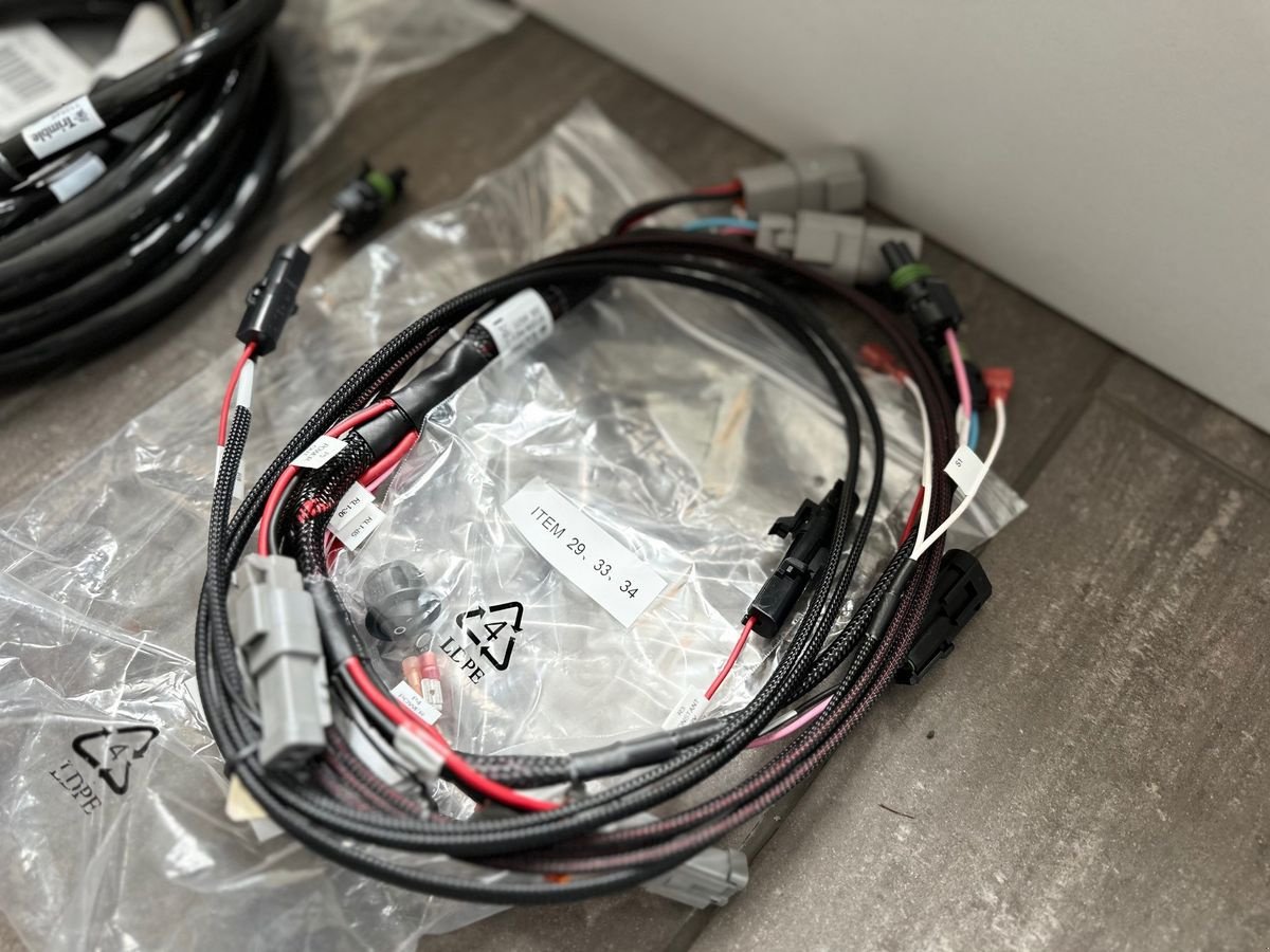 Parallelfahr-System del tipo Trimble Lenkradmotor- Kabelbaum (ZTN85000-102), Neumaschine In St. Marienkirchen (Immagine 4)