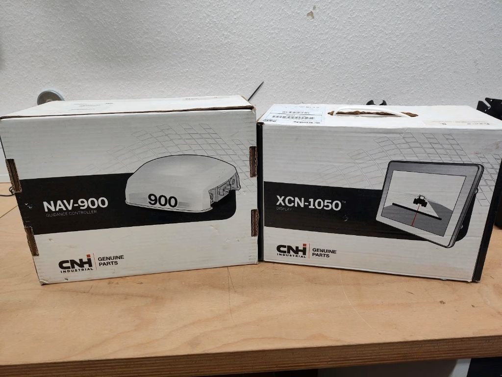 Parallelfahr-System tipa Trimble Xcn 1050 + Nav 900 (Egnos) CAN UNLOCK, Gebrauchtmaschine u Noerdange (Slika 2)