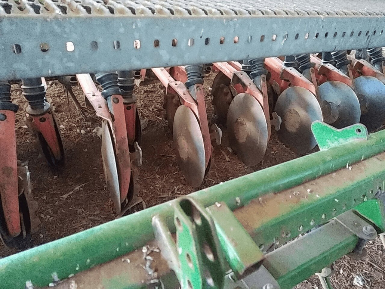 Pflanzmaschine van het type Amazone SEMOIR DISQUES 25 RGS, Gebrauchtmaschine in PONTIVY (Foto 4)